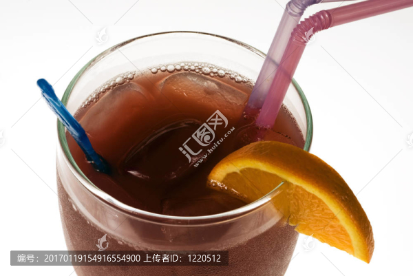 性別對(duì)沙灘雞尾酒