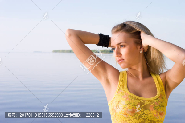 美麗的金發(fā)女郎