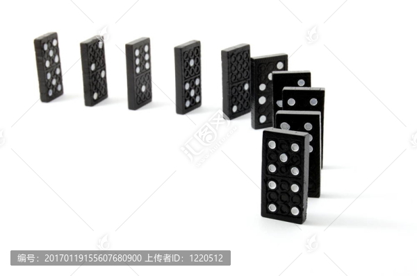 多米諾