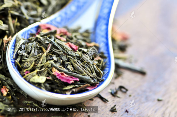 松散的綠茶