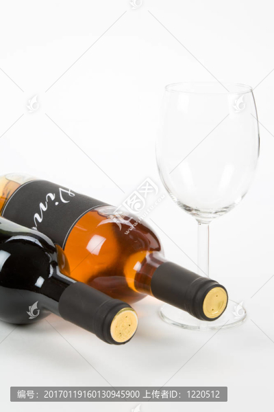 葡萄酒與酒杯