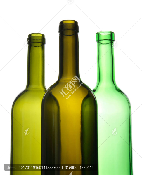 三個(gè)空酒瓶回收