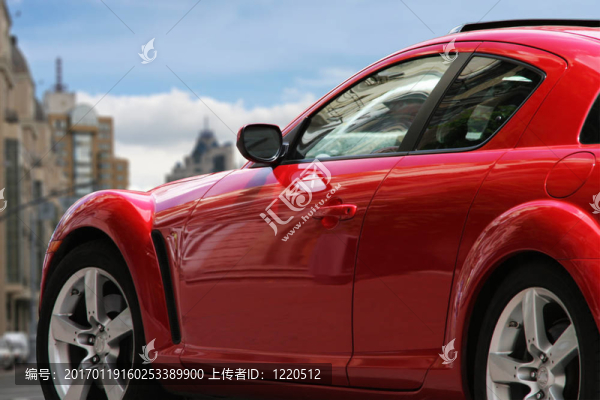 紅色的跑車