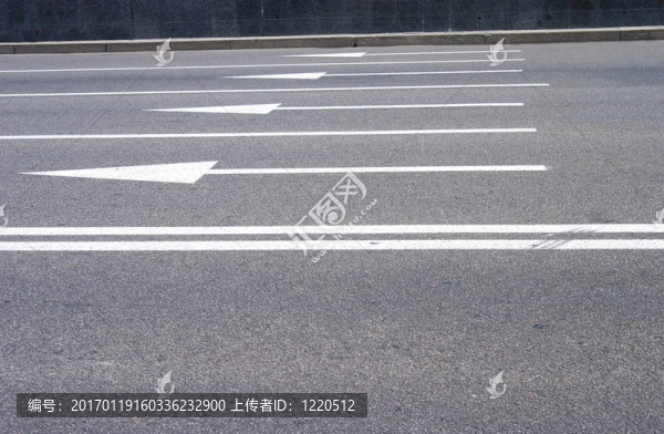 路的箭