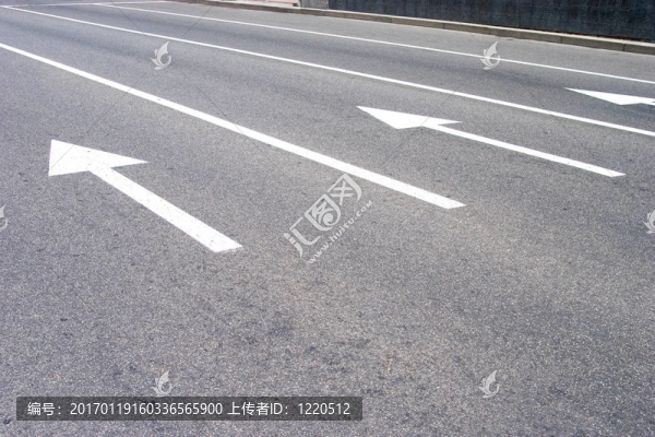 路的箭