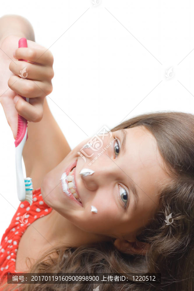 美女少女清潔牙齒孤立白色