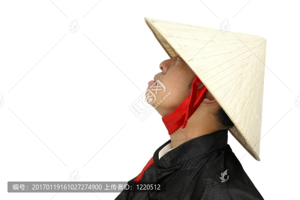 越南男子抬頭