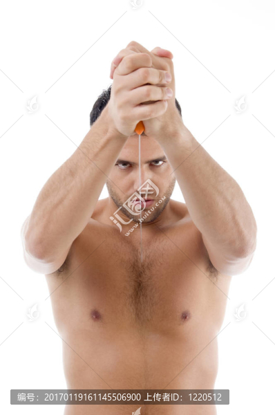 肌肉男子與刀