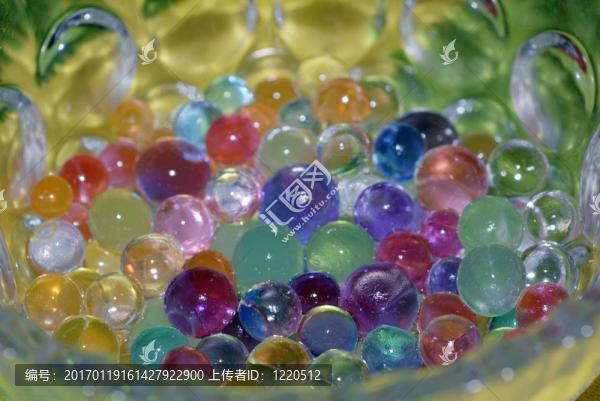 彩色waterballs