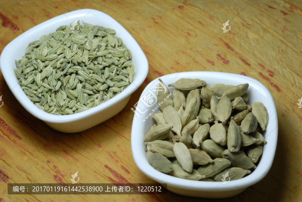 豆蔻，小茴香干調(diào)料