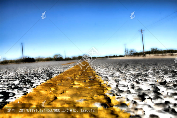 夏季公路旅行
