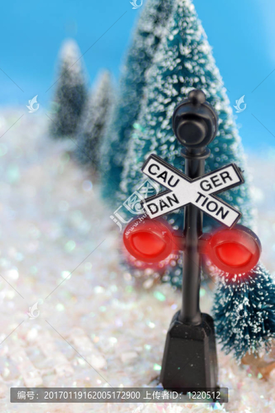 冬季謹(jǐn)慎-匯圖網(wǎng) www.fosd68.com 冬季謹(jǐn)慎