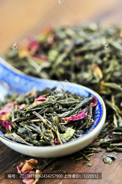 松散的綠茶