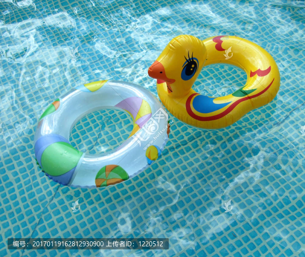 水上玩具