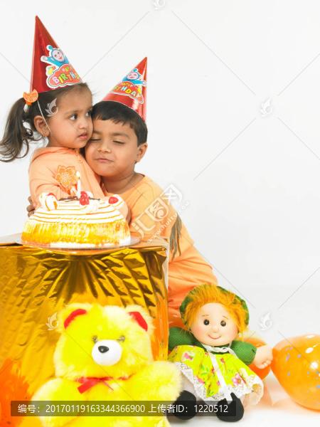 孩子們在一個生日聚會