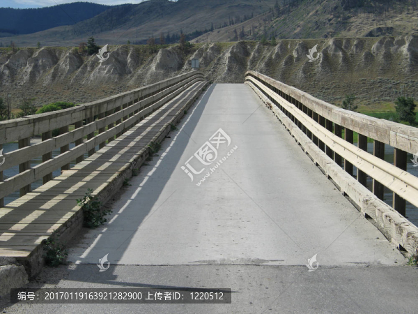 長；舊木橋