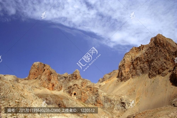 巖石與天空景觀