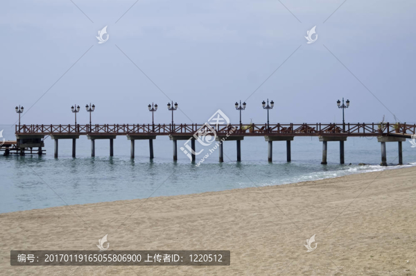 在馬貝拉碼頭
