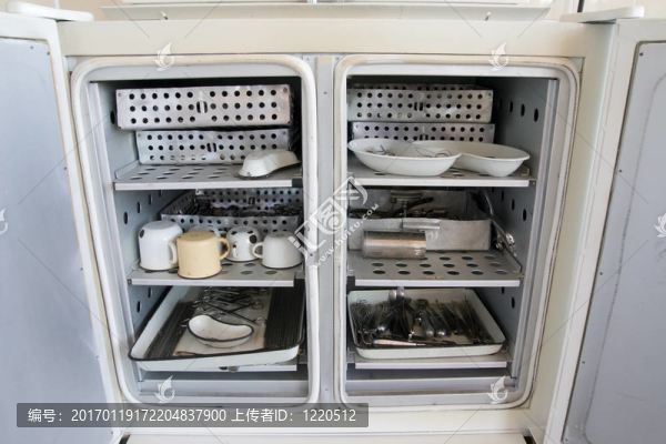 消毒的外科手術(shù)工具