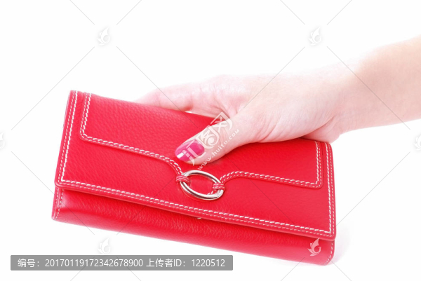 手與錢包女性紅色2