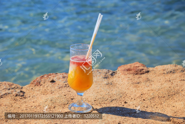 鮮橙汁和果汁