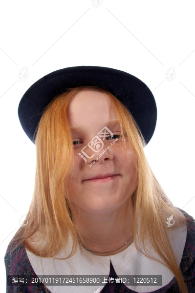 一個微笑的女孩的肖像