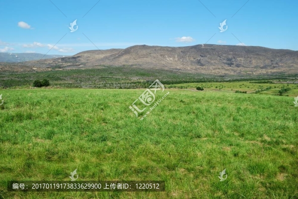 田野和群山