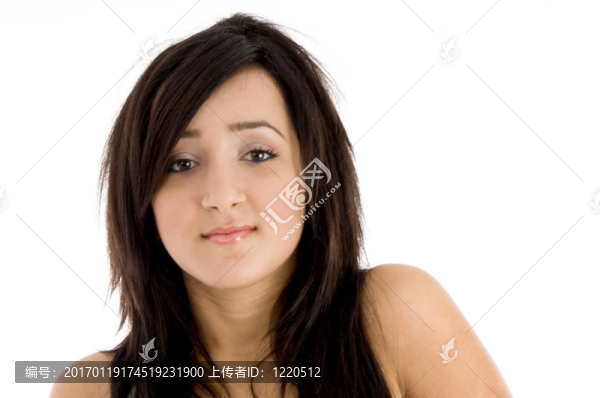 美麗的女孩在看相機(jī)