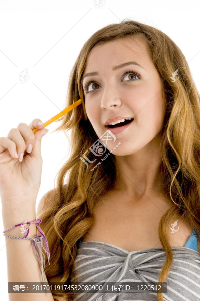 可愛的女孩思考的東西