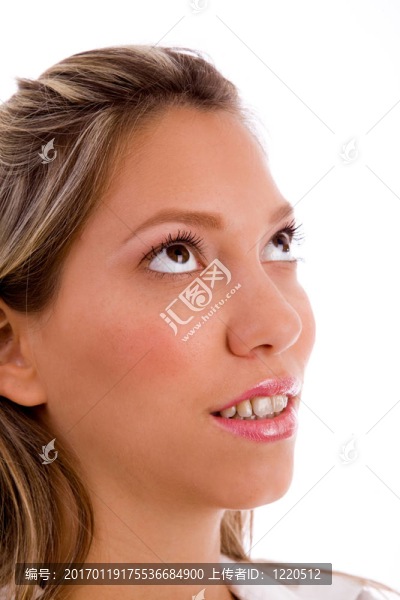 商人抬頭的特寫(xiě)