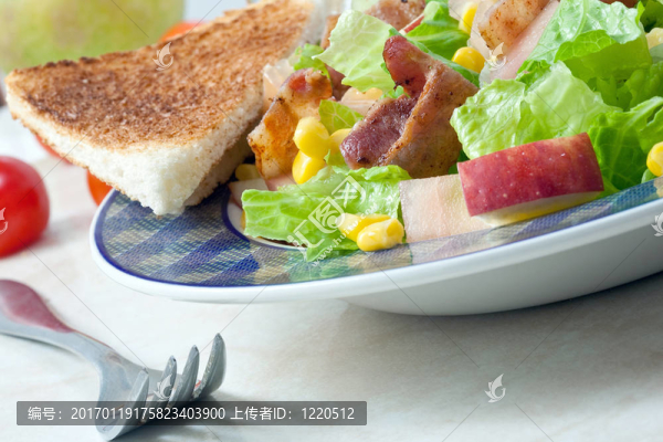 熏肉沙拉