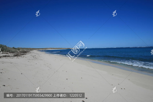 空蕩蕩的海灘
