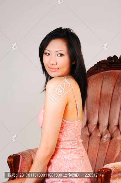 美麗的亞洲女人。