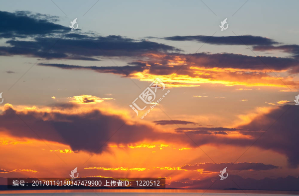 多彩的日落