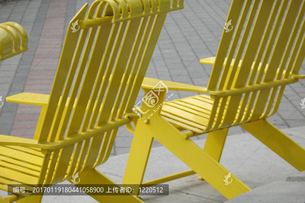 黃色的椅子