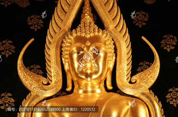黃金佛像面對丹賽泰國