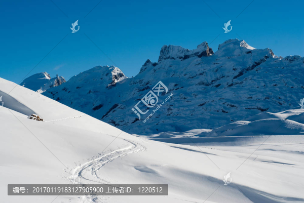 雪在melchseefru蹤跡