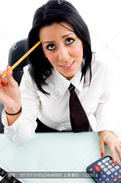 女性向上看