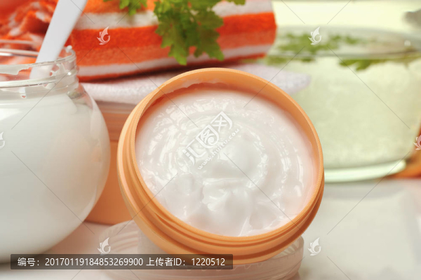 營(yíng)養(yǎng)霜
