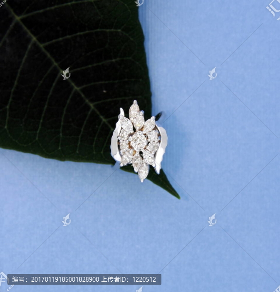 鉆石結(jié)婚戒指