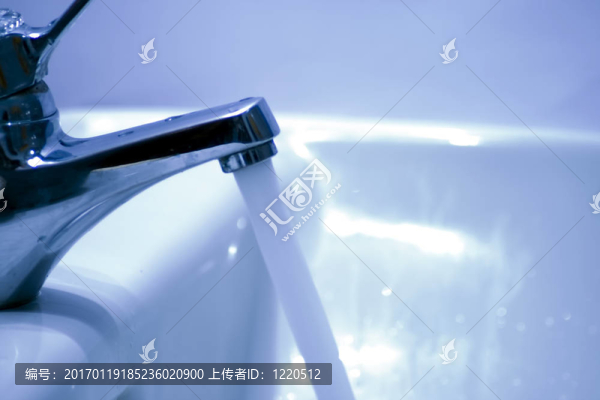水