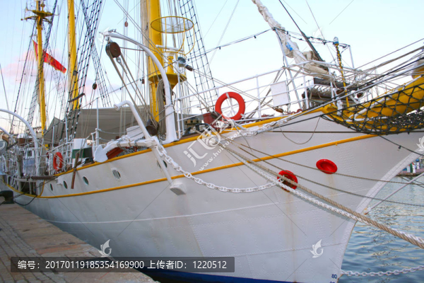 帆船
