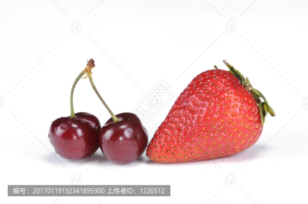 草莓和兩個(gè)櫻桃
