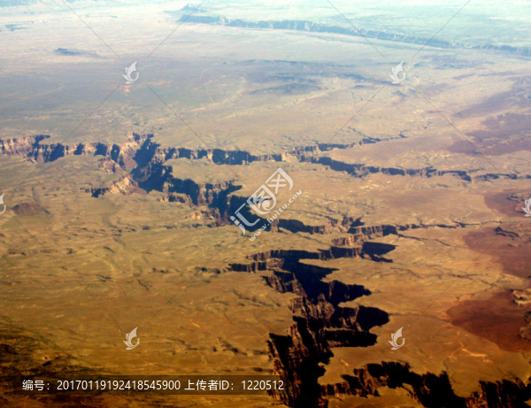 大峽谷中間；不同過(guò)濾器