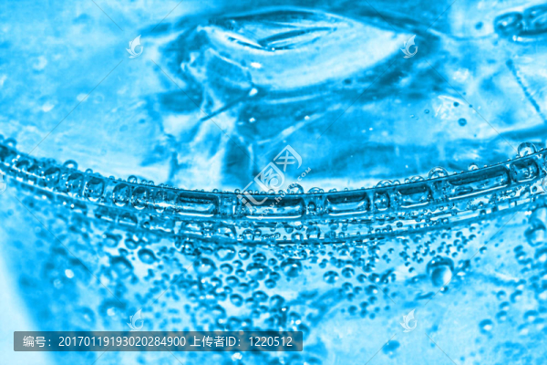 藍(lán)色的蘇打水