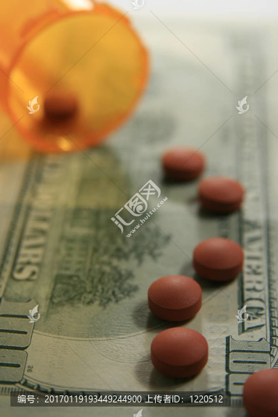 超過(guò)百元鈔票的藥丸-匯圖網(wǎng) www.fosd68.com 超過(guò)百元鈔票的藥丸