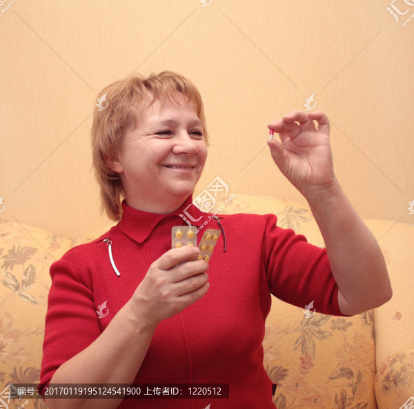 老年婦女平板電腦