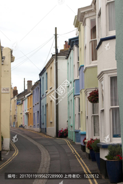 阿普爾多爾漁村附近的Bideford；Devon。