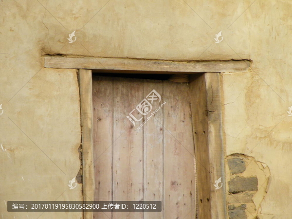 質(zhì)樸的門框-匯圖網(wǎng) www.fosd68.com 質(zhì)樸的門框