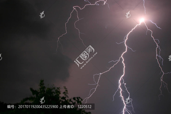 閃電